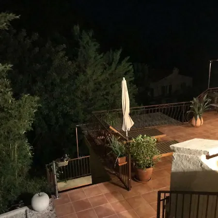 Bord De Mer Terrasse Plage A 6 Min Lägenhet Èze